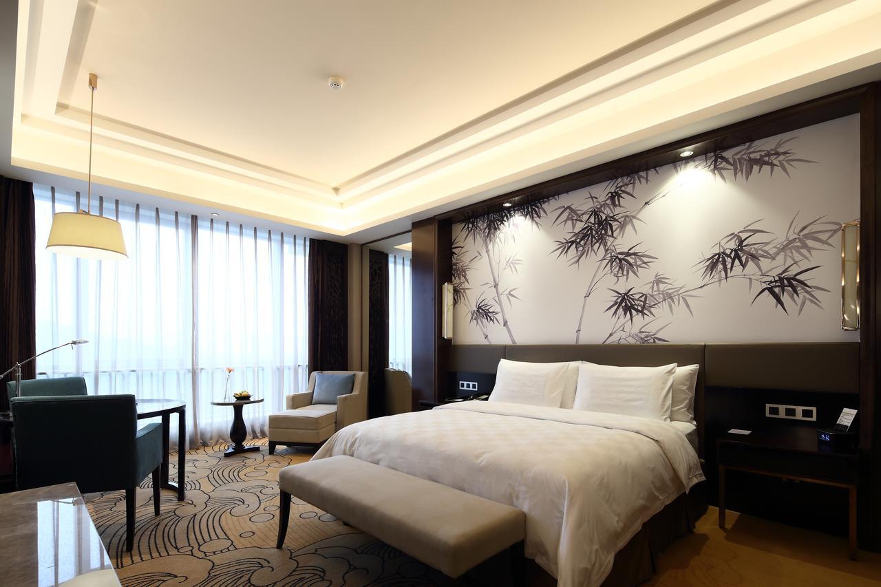 Jinan Luxury Blue Horizon Hotel Zewnętrze zdjęcie
