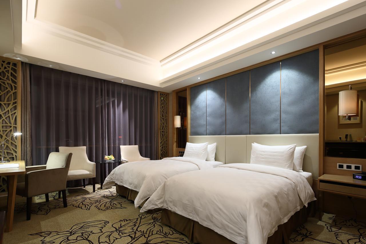 Jinan Luxury Blue Horizon Hotel Zewnętrze zdjęcie