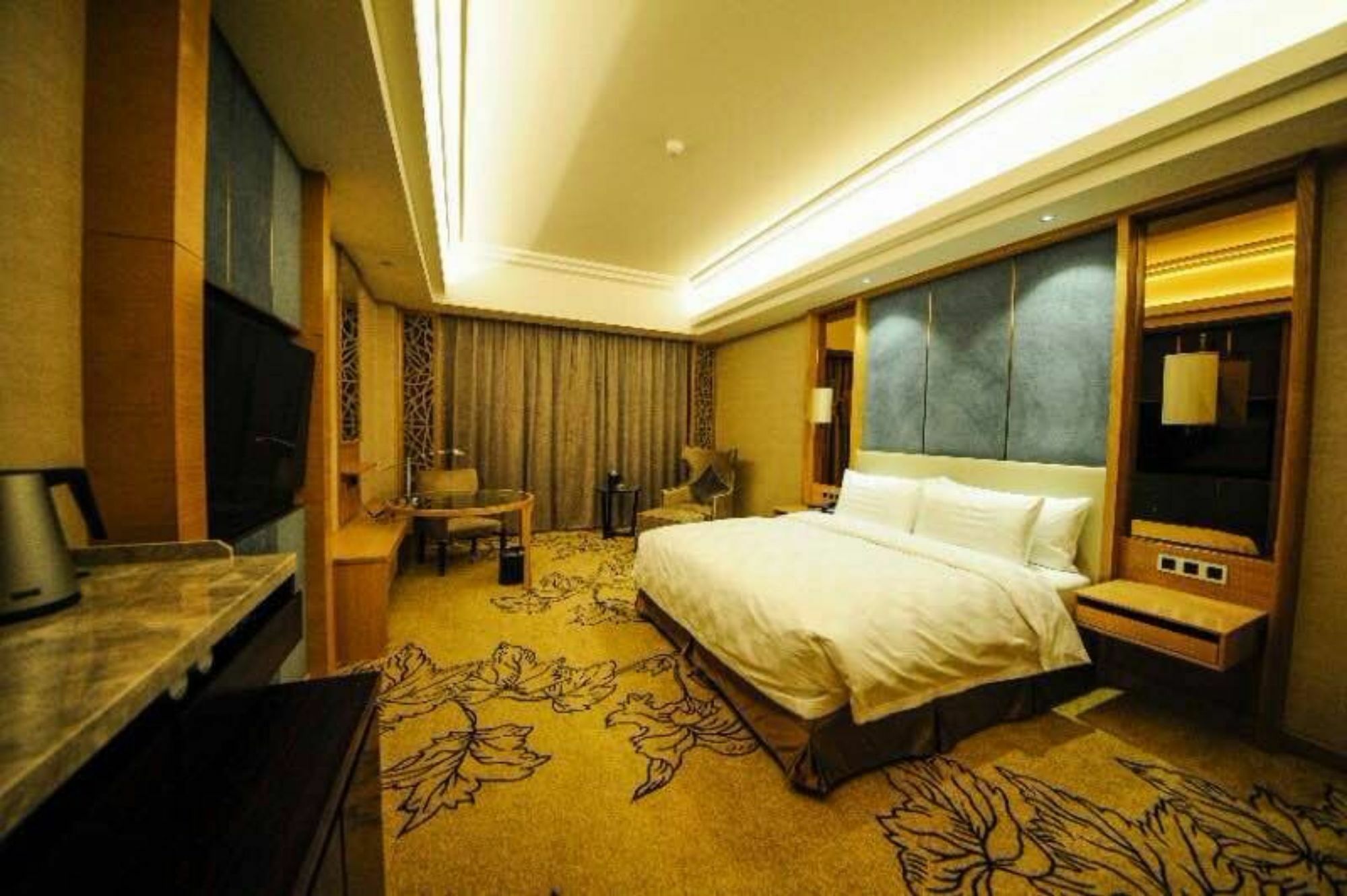 Jinan Luxury Blue Horizon Hotel Zewnętrze zdjęcie