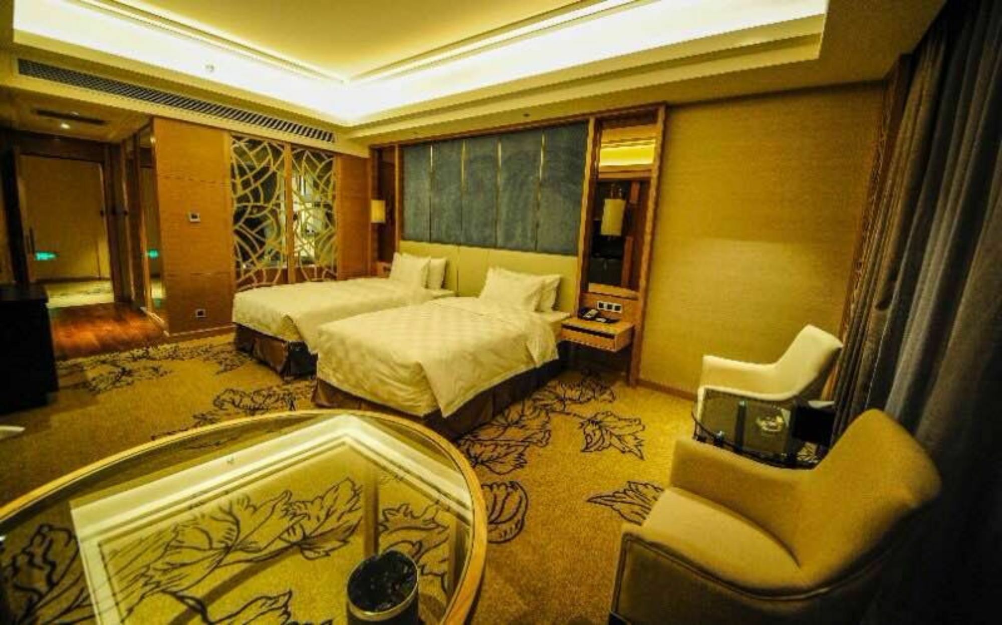 Jinan Luxury Blue Horizon Hotel Zewnętrze zdjęcie